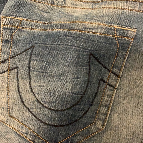 True Religion Relaxed Slim Jeans (Size: 28) - Picture 4 of 9